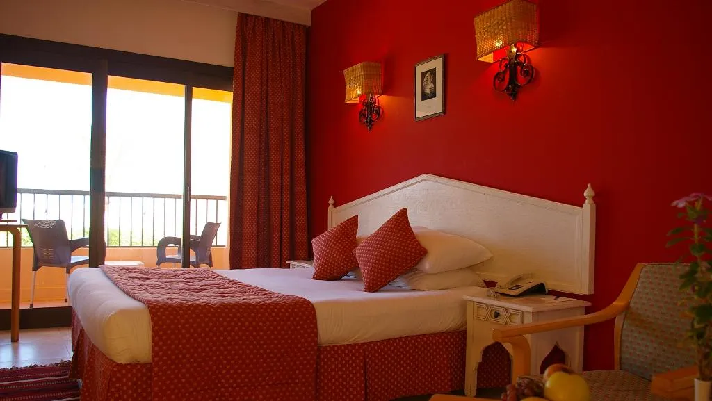 SINGLE GARDEN VIEW Room, Flamenco Beach Resort, Red Sea Riviera
