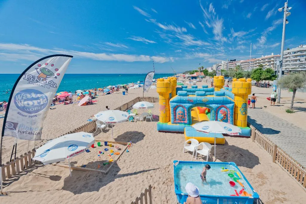 Sports and Entertainment, Mercé, Costa Brava