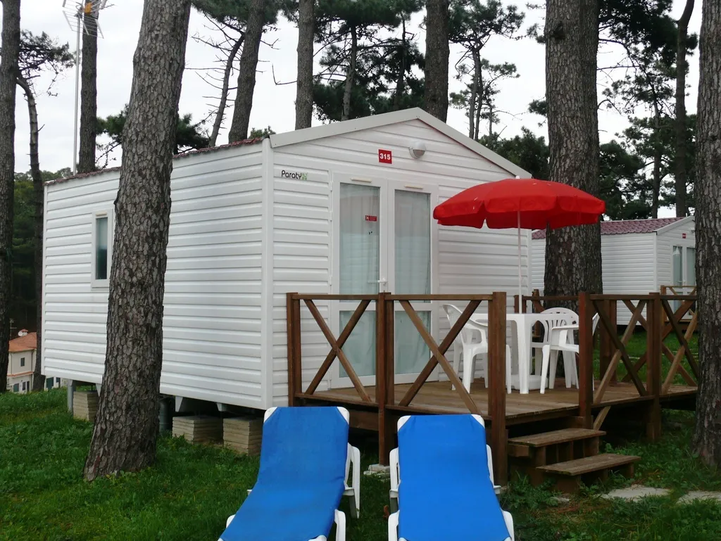 BUNGALOW CAPACITY 2 Room, Orbitur Angeiras, Porto