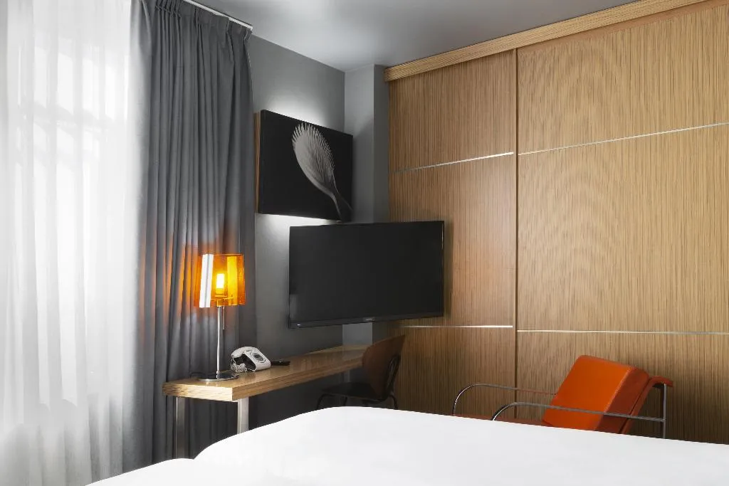 TRIPLE STANDARD Room, Petit Palace Alcala, Madrid