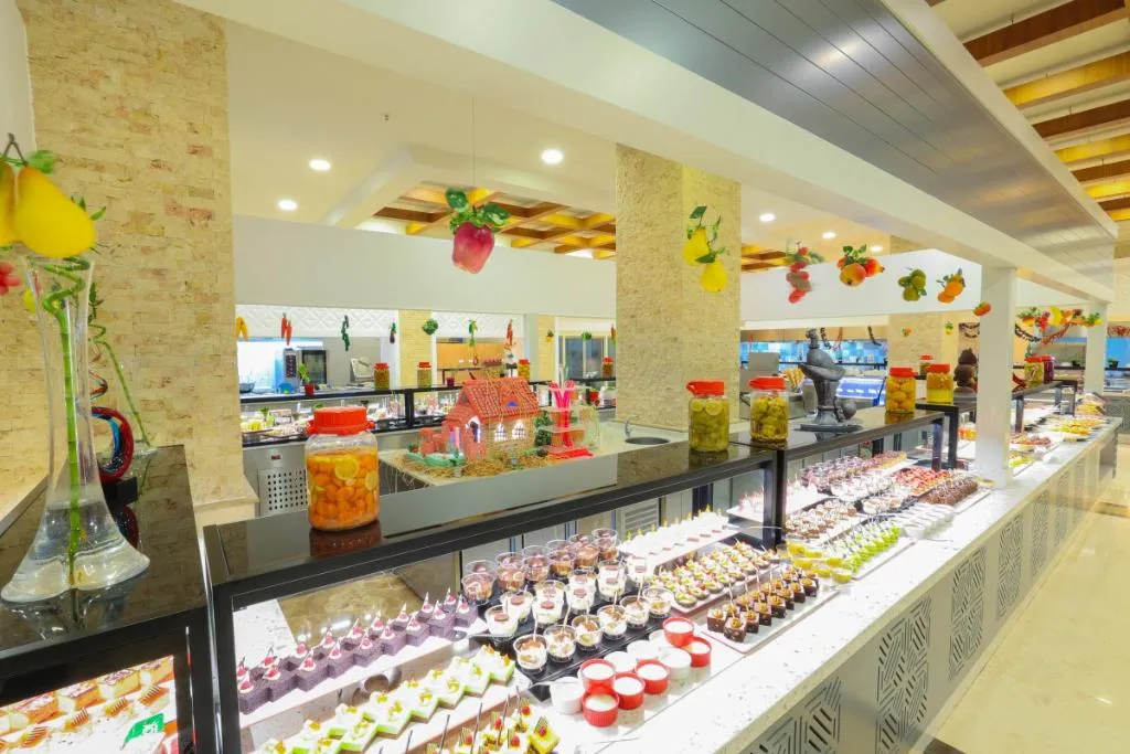 Restaurant, Crystal De Luxe Comfort Collection, Antalya