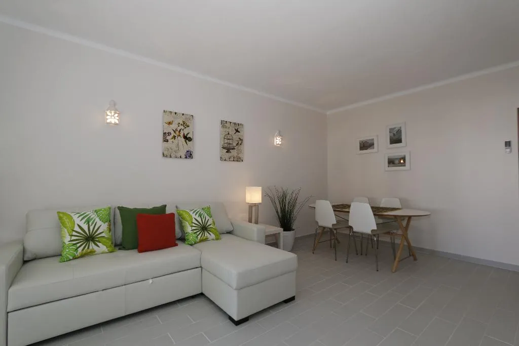 APARTMENT TWO BEDROOMS Room, Apartamentos The Old Village by Village 4u, Algarve