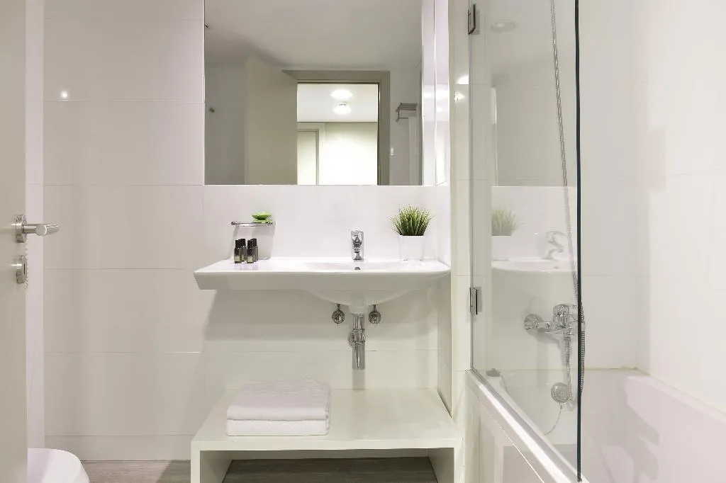 APARTMENT CITY VIEW TWO BEDROOMS Room, Aqualuz Lagos by The Editory, Algarve