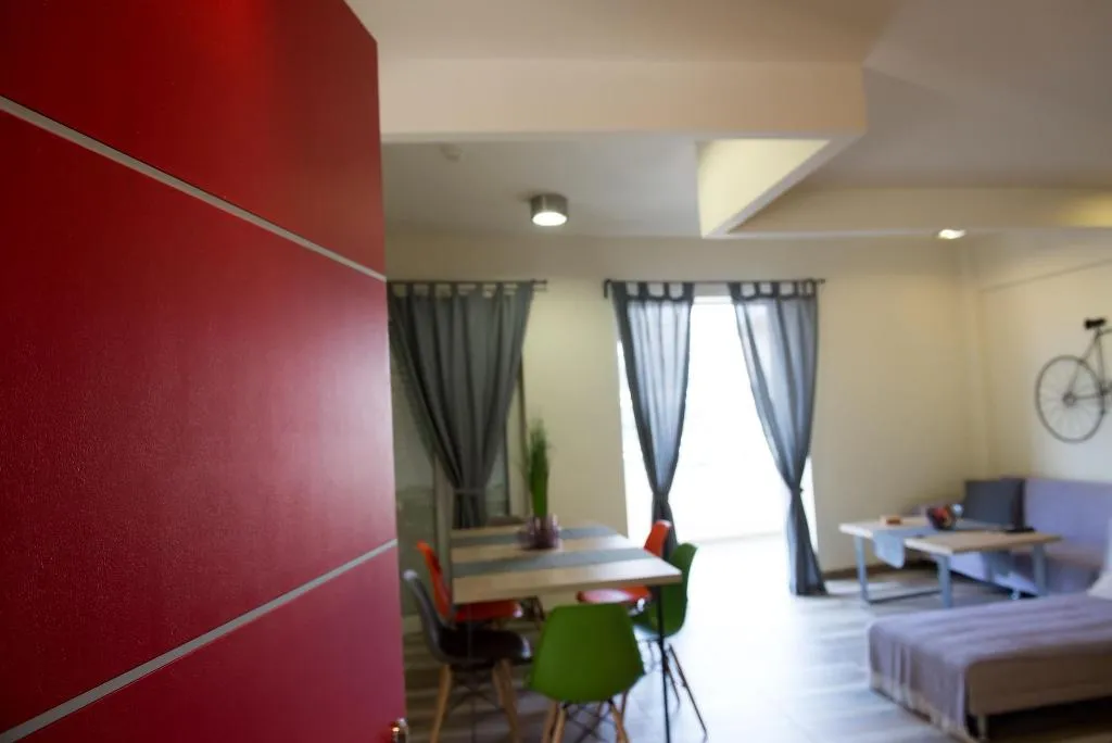 Room, Athens Way Lofts, Athens