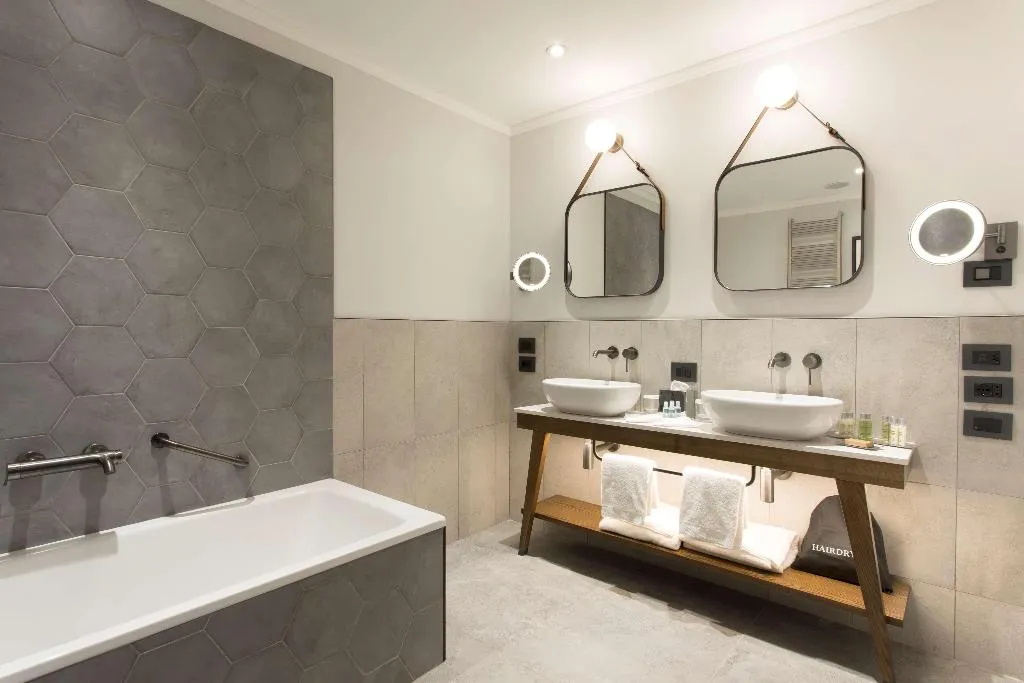 SUITE KING BED ONE BEDROOM  Room, DoubleTree by Hilton Rome Monti, Rome
