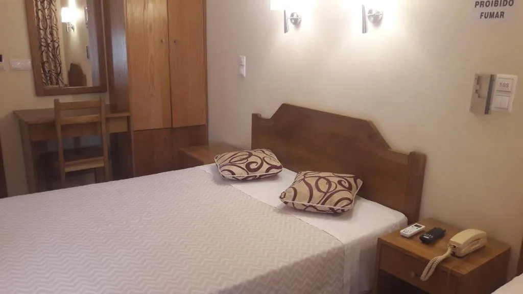 Room, Alicante, Lisbon
