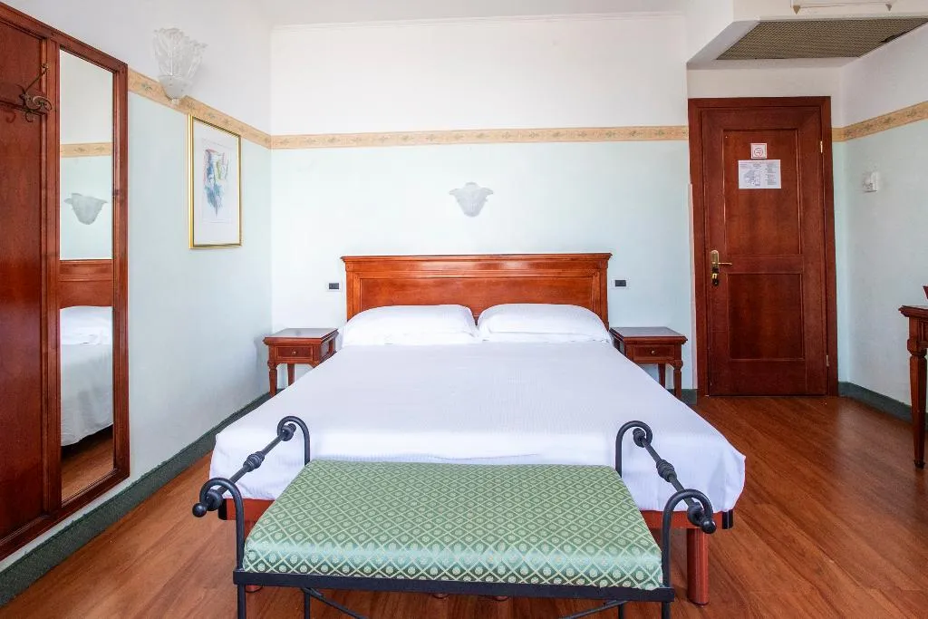 DOUBLE CLASSIC WITH BALCONY Room, Russo Palace, Venice