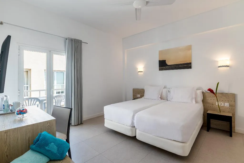 DOUBLE SINGLE USE STANDARD Room, Medano, Tenerife