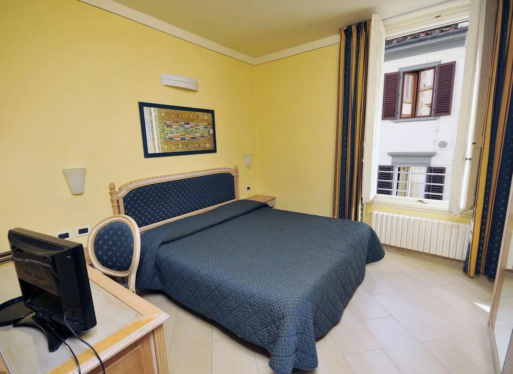 General view, Anna`S, Florence