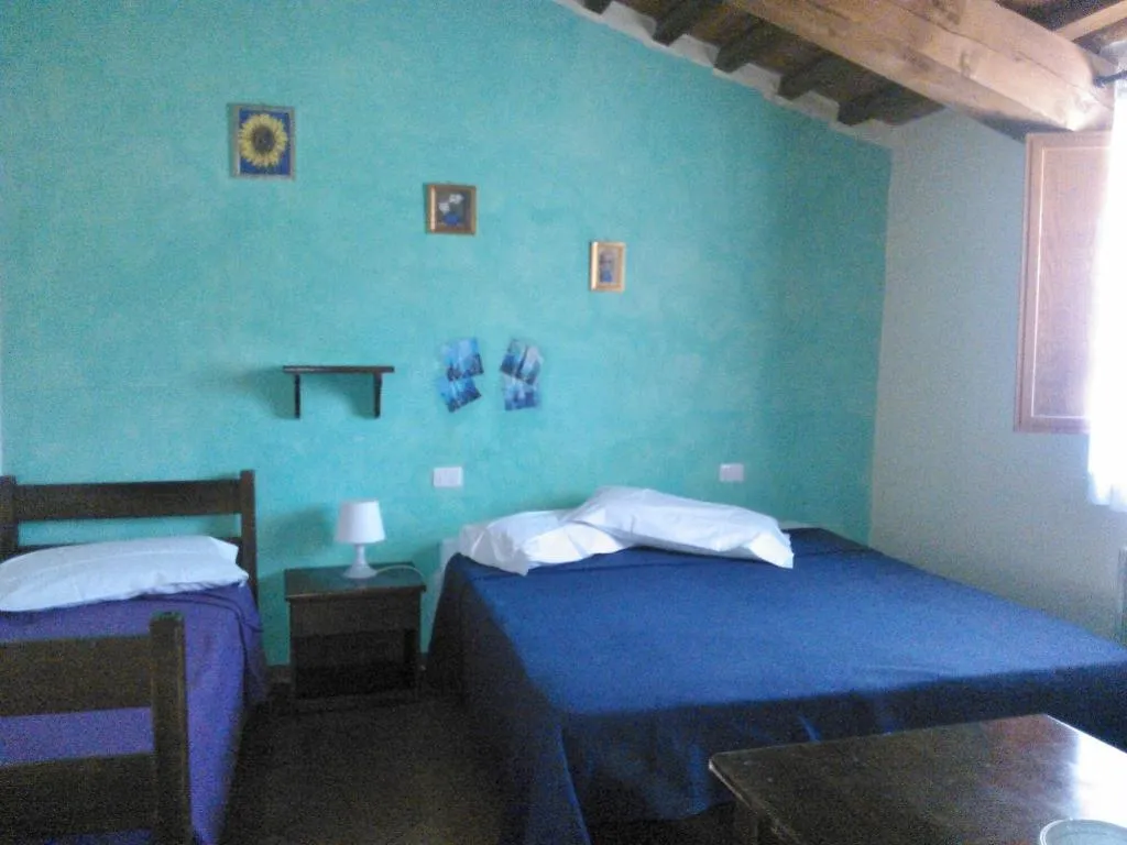 Room, Villa Giardino, Perugia