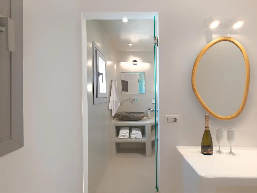 DOUBLE Accessible Room, Tatakis Design Hotel, Fira, Santorini