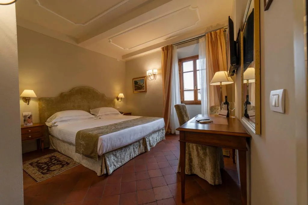 DOUBLE SUPERIOR Room, Palazzo San Niccolo, Florence