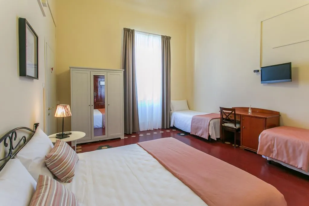 QUADRUPLE COMFORT Room, Hotel D'Azeglio Firenze, Florence