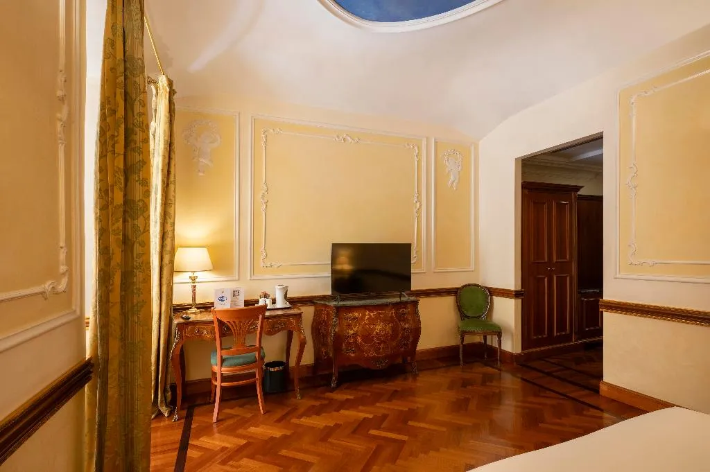 SUITE STANDARD Room, Hiberia, Rome