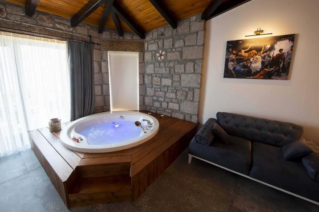 Room DELUXE WITH JACUZZI Room, Assos Dionysos Hotel, Izmir