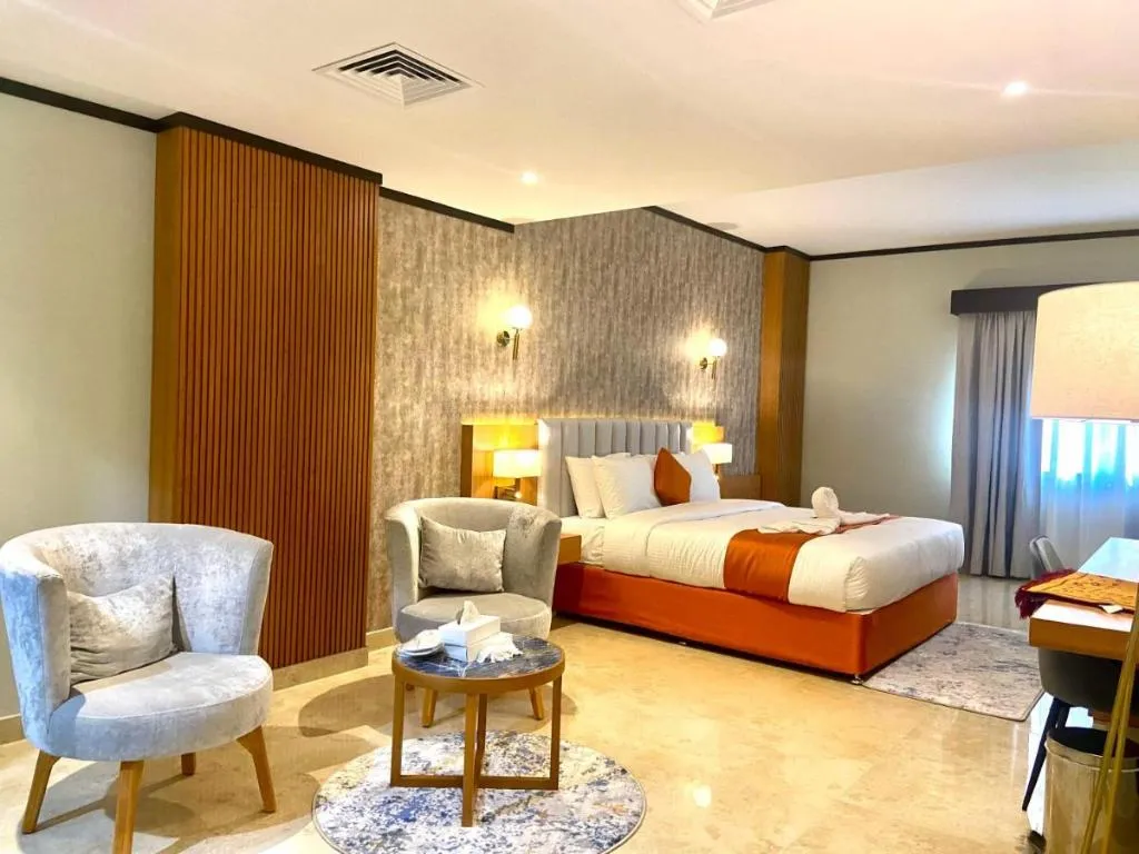 Double or Twin STANDARD Room, Concorde Palace Hotel, Dubai