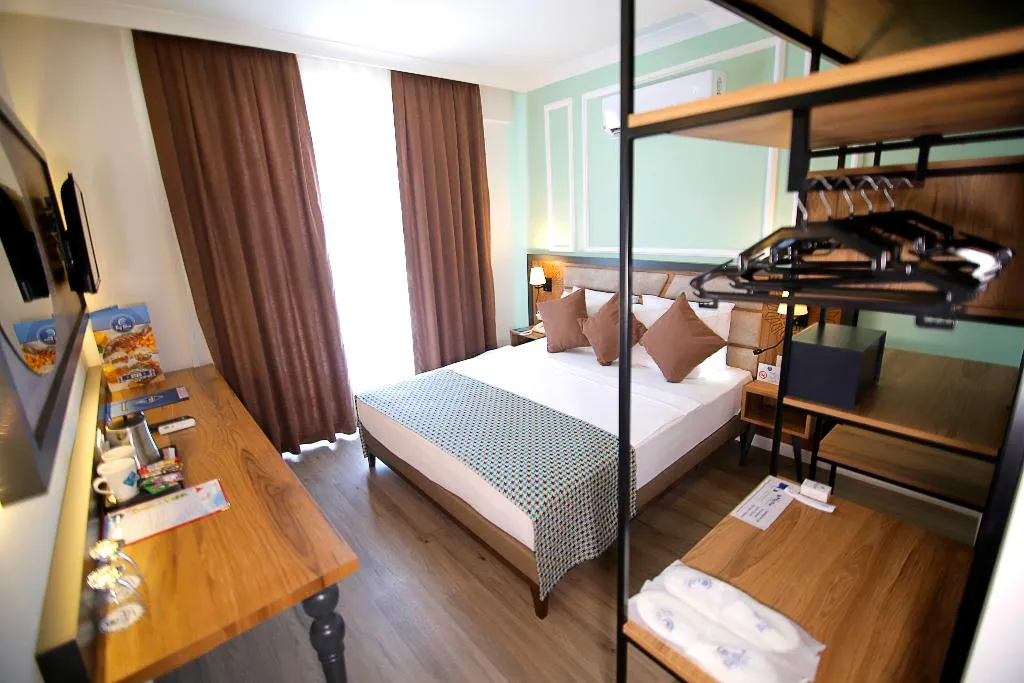 DOUBLE SUPERIOR Room, Club Big Blue Suite Hotel, Antalya