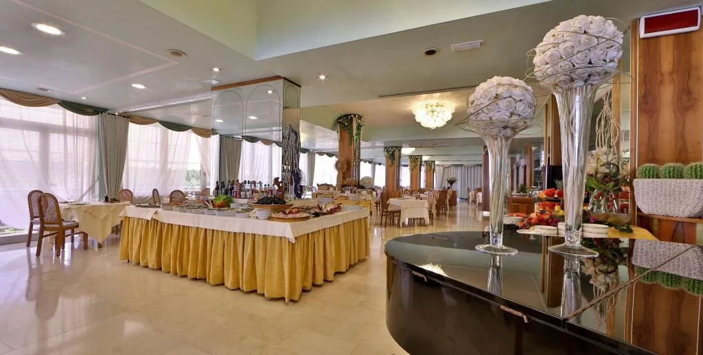 Restaurant, Hotel The Originals Venise Sud Bristol Chioggia, Venice