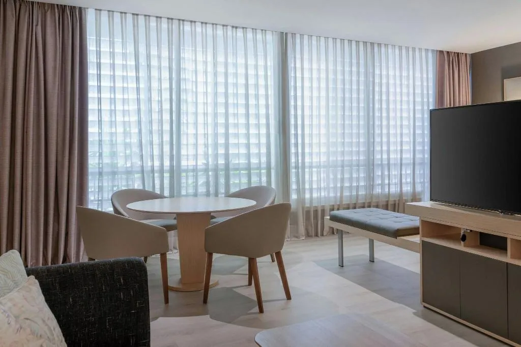 TWIN PREMIUM ONE BEDROOM Room, AC Barcelona Victoria Suites, Barcelona
