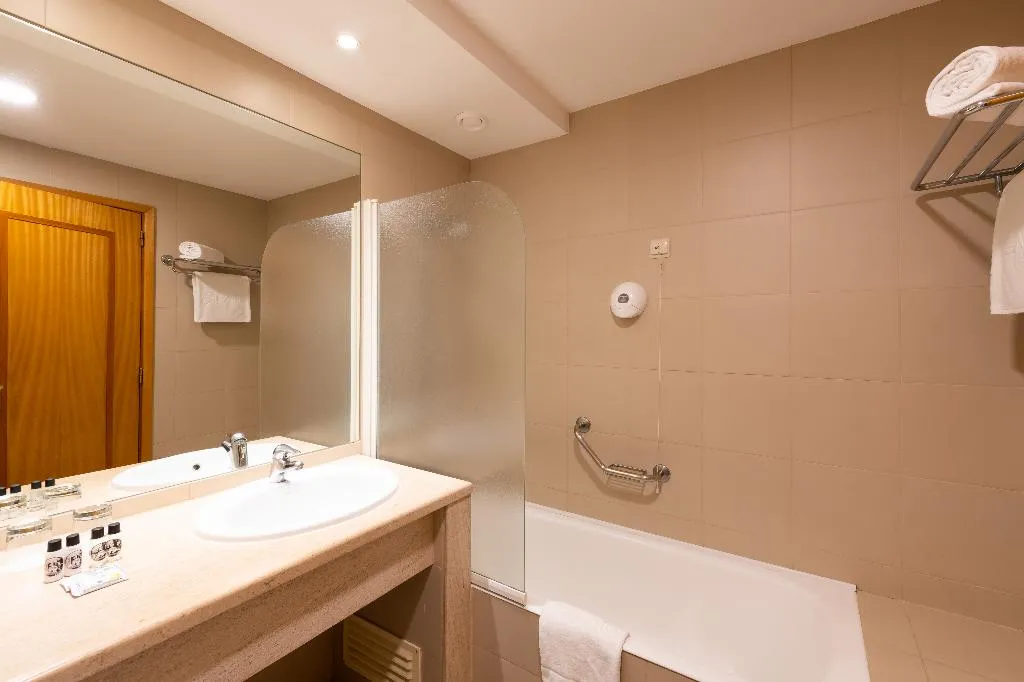 TWIN STANDARD Room, Mundial, Lisbon