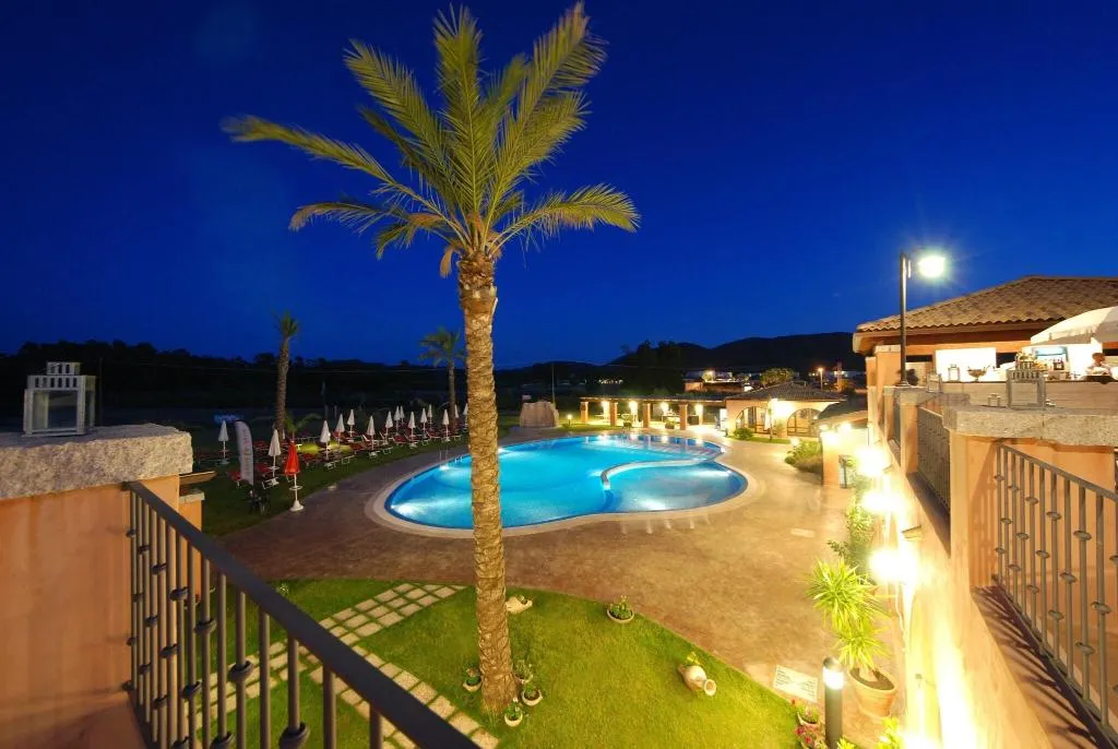 Pool, Alma Resort, Cagliari
