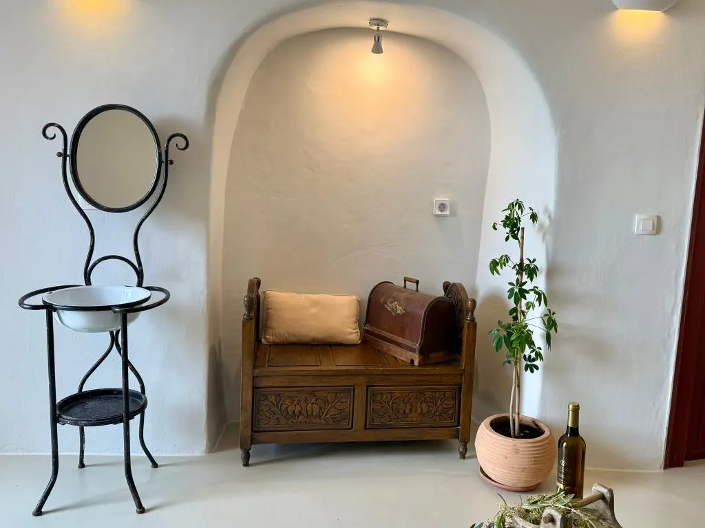 CAVE ONE BEDROOM ONE BATHROOM Room, Elysian Santorini, Santorini