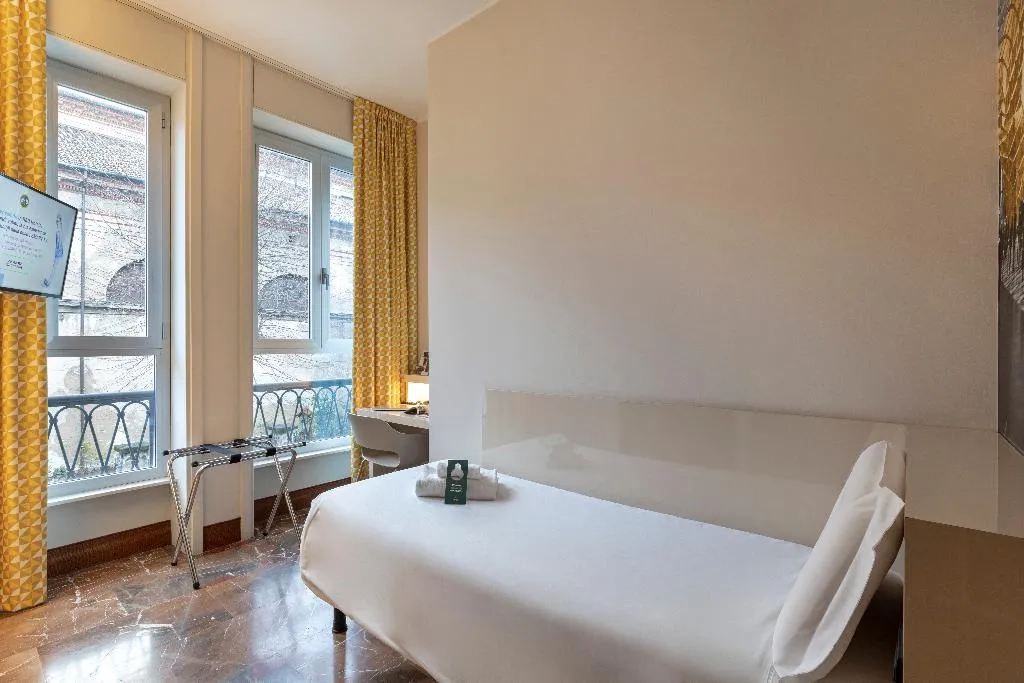 SINGLE STANDARD Room, B&B Hotel Milano Sant'Ambrogio, Milan