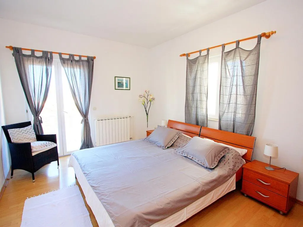 APARTMENT CAPACITY 6 Room, Apartments Maria, Split