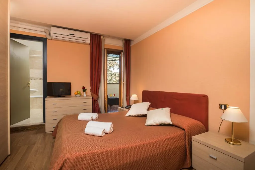 DOUBLE STANDARD Room, Villa Rosa, Rome