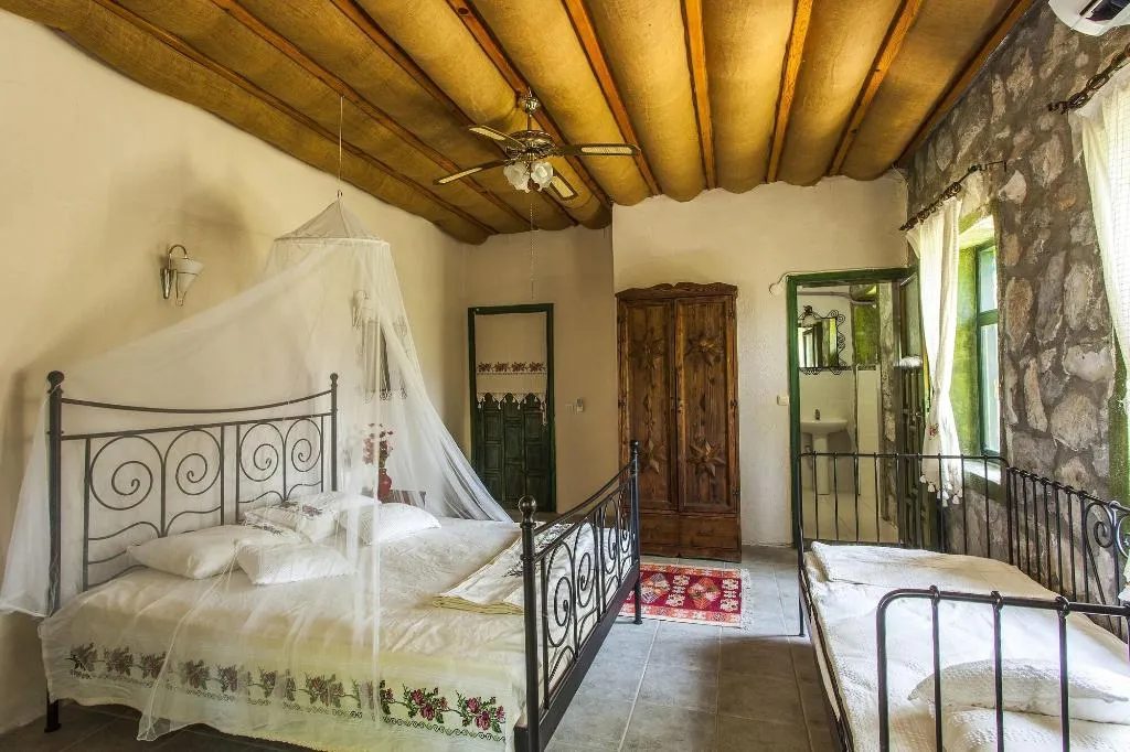 Room, Otantik Tas Ev, Dalaman