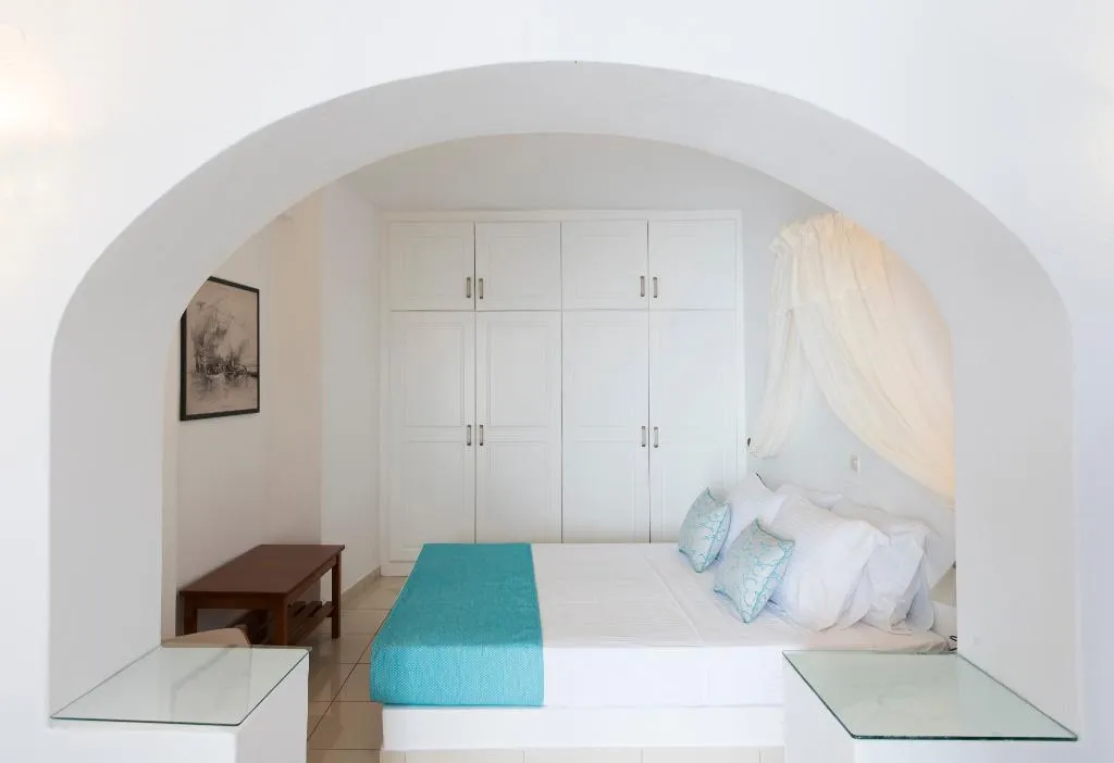 Room, Kastro Suites, Santorini