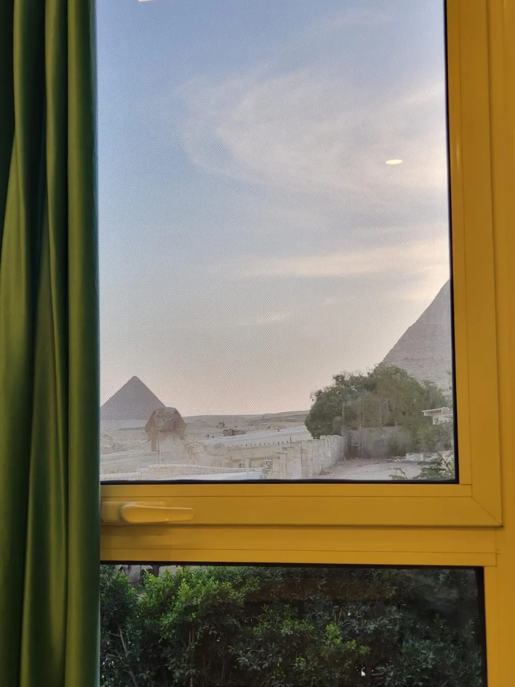 SUITE DELUXE CAPACITY 4 Room, The Gate Hotel Front Pyramids & Sphinx View Hotel, Cairo
