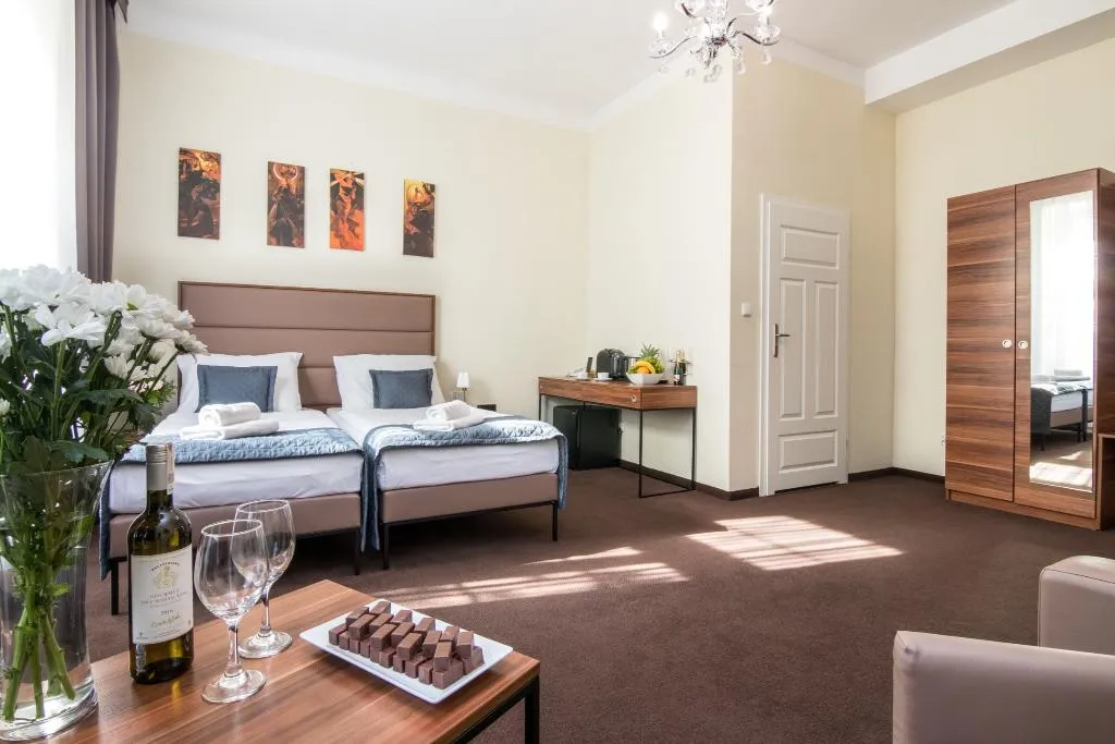 TRIPLE STANDARD Room, Aparthotel Old Town, Krakow