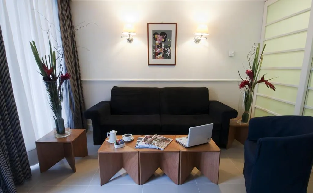APARTMENT STANDARD Room, San Giacomo 32 Residenze, Naples