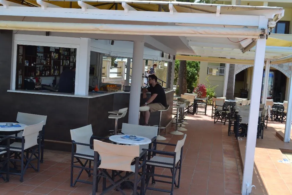 Bar, Sunny Suites, Crete