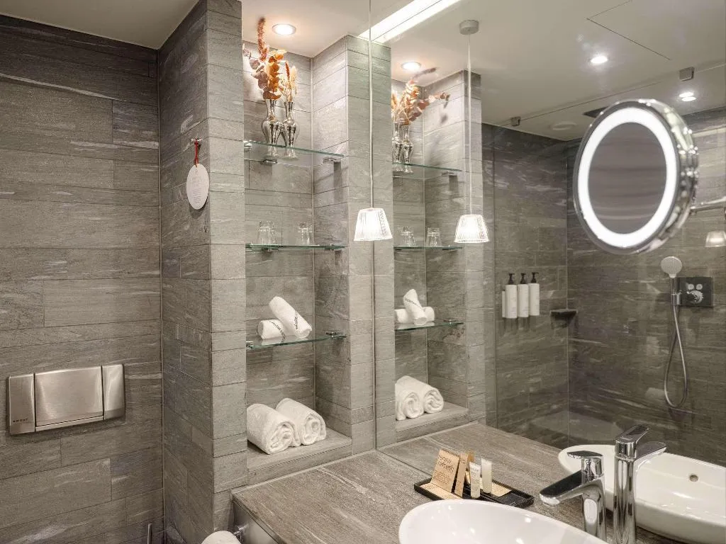 Room, Swissotel Amsterdam, Amsterdam