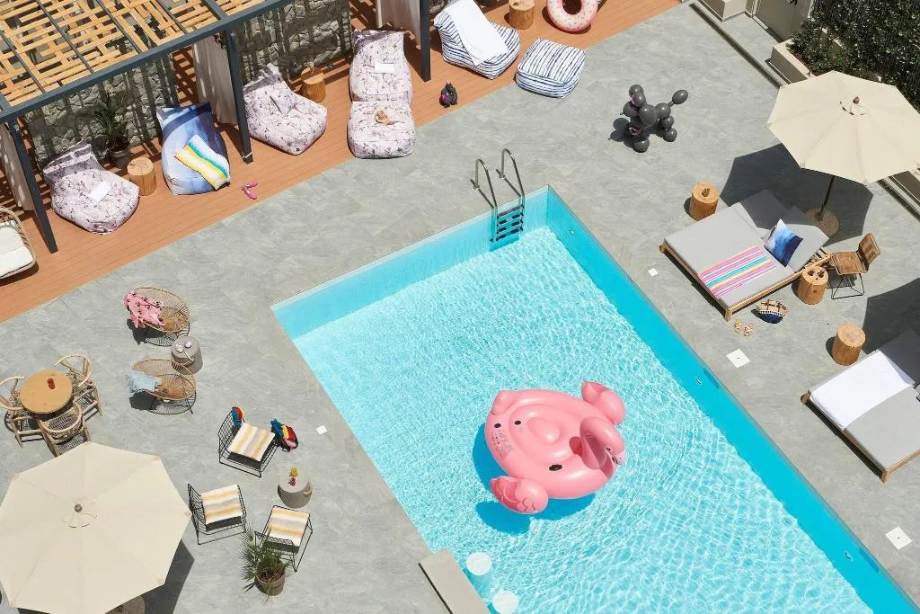 Pool, Moxy Patra Marina, Athens