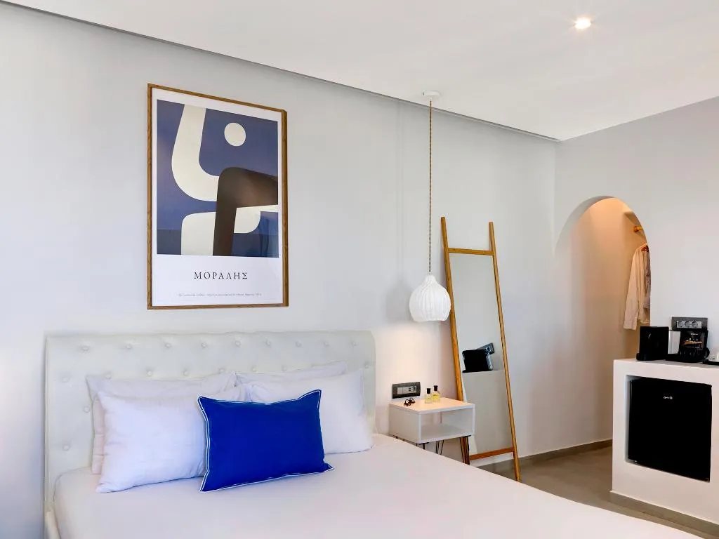 SUITE Accessible Room, Tatakis Design Hotel, Fira, Santorini
