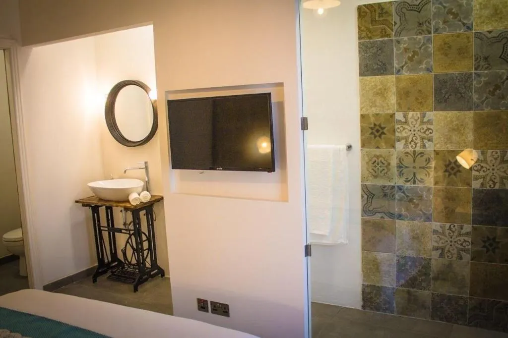 Room, Lemon Tree Bed & Breakfast by CX Collection, Malta