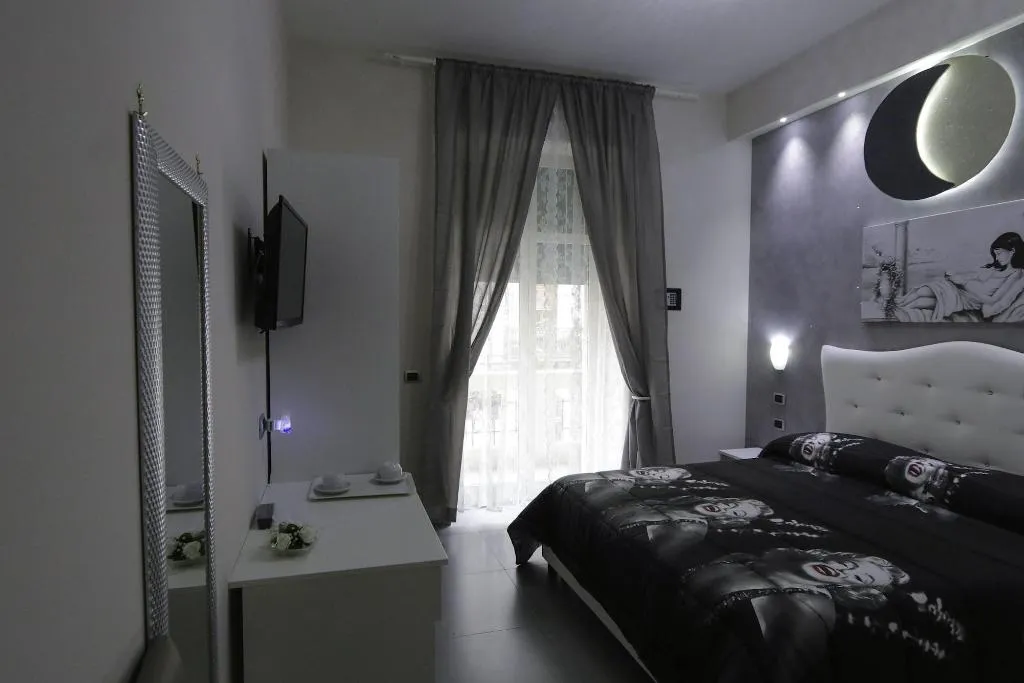 Room, Donn'Anna Bed & Breakfast, Naples