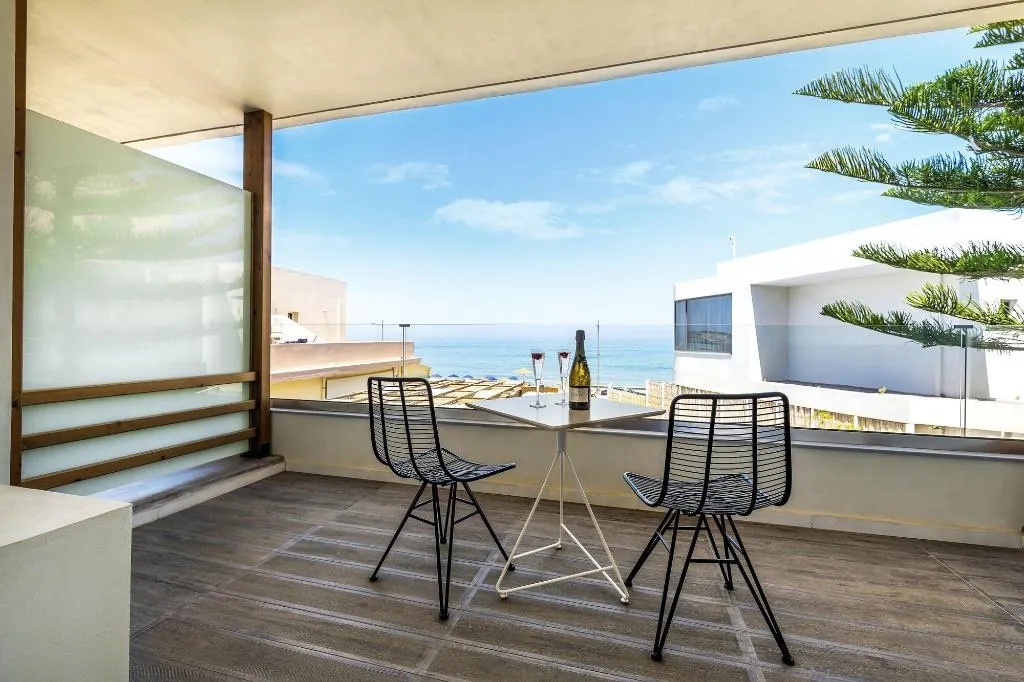 Room, Dyo Suites, Crete