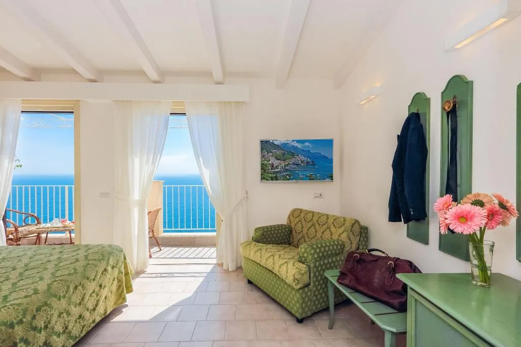 Room, Al Pesce d'Oro, Naples