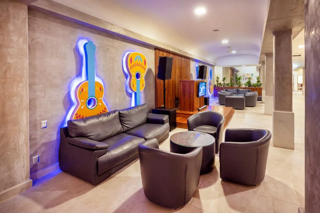 Bar, Viva Azteca by Wyndham Trademark All Inclus Resort, Cancun Area
