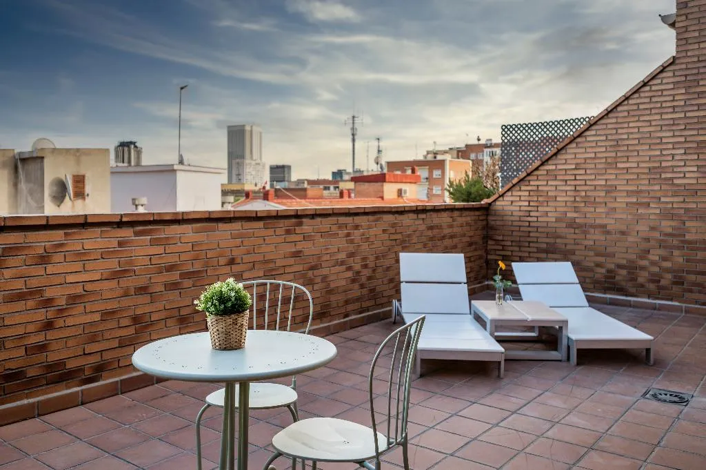 APARTMENT SUPERIOR WITH TERRACE Room, Apartamentos G3 Galeón, Madrid