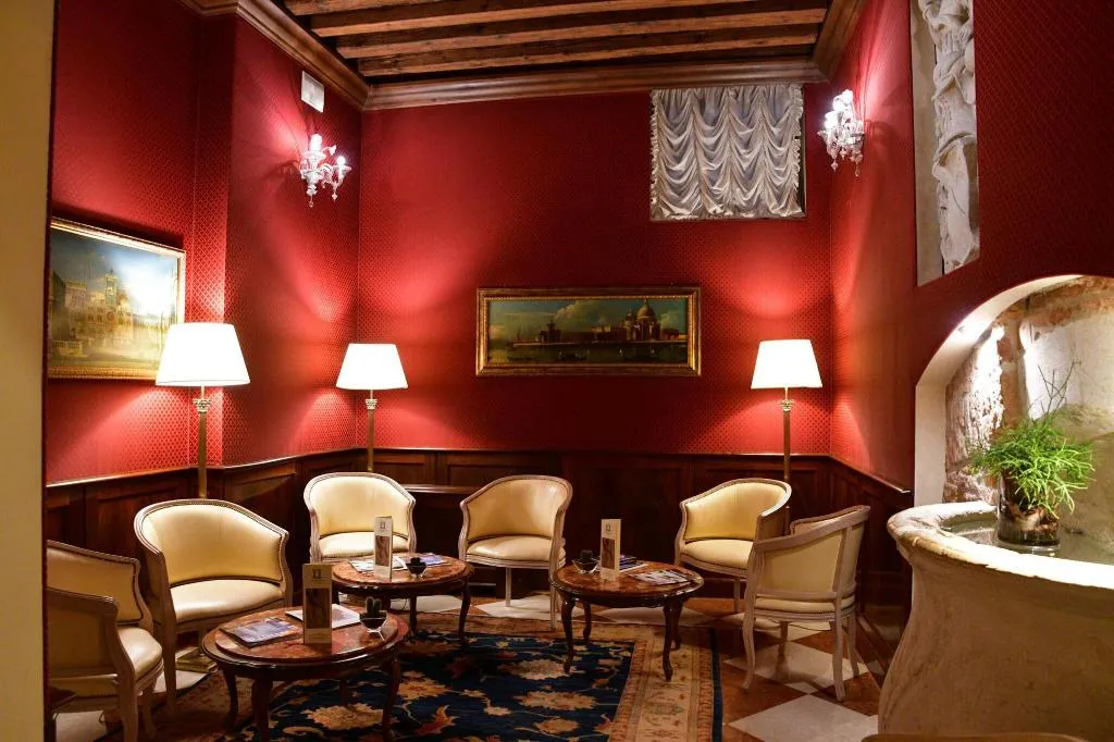 Lobby, Duodo Palace, Venice
