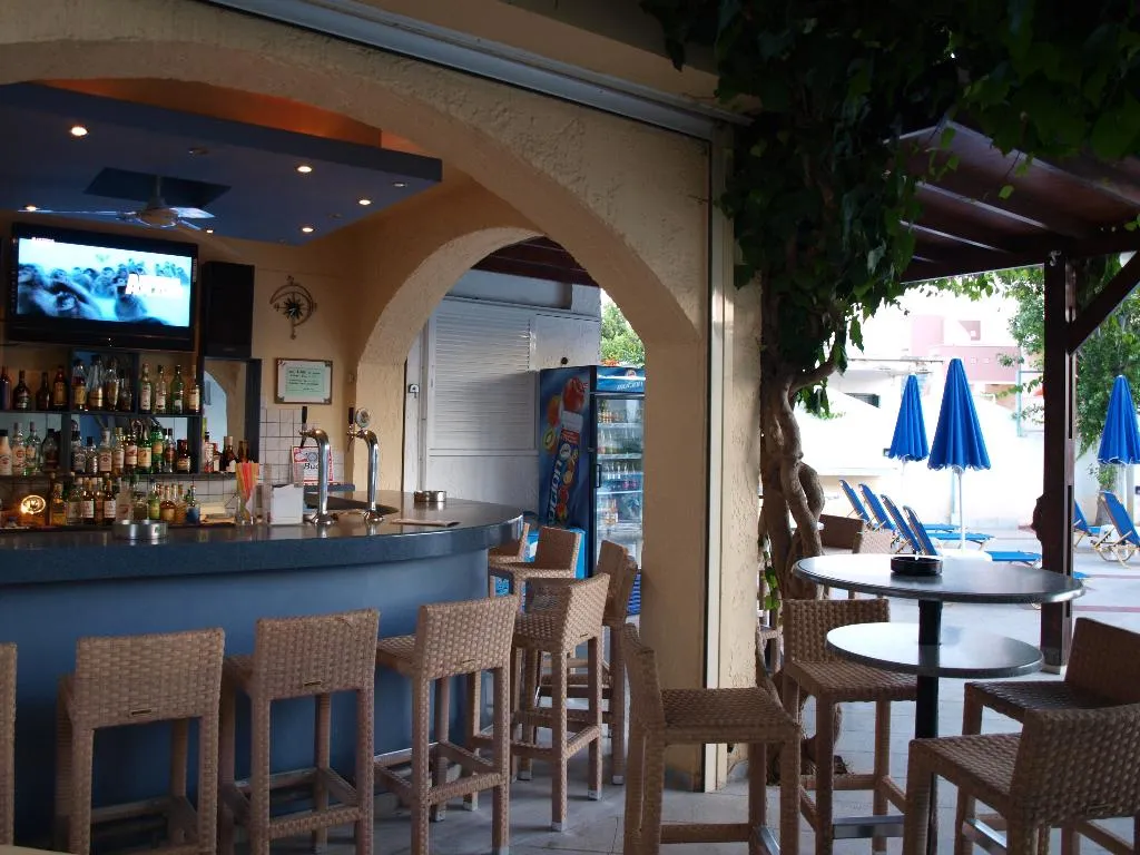 Bar, Apollon Hotel Apartments, Crete