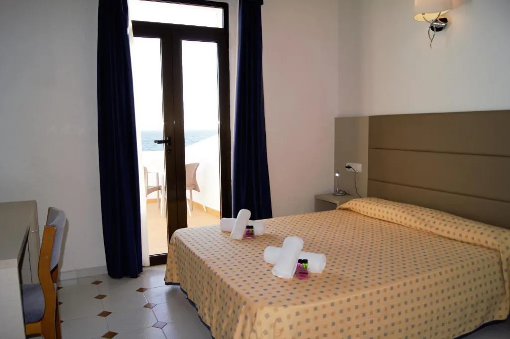 Double or Twin STANDARD Room, Rocabella, Ibiza