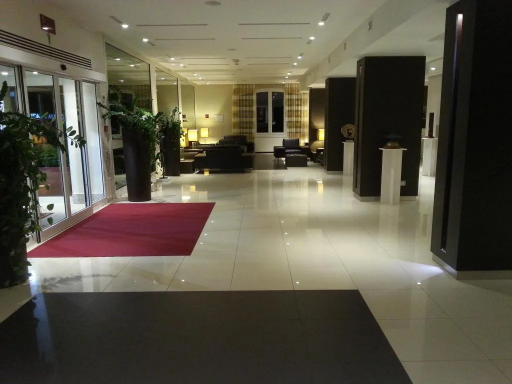 Lobby, Virginia Palace, Milan