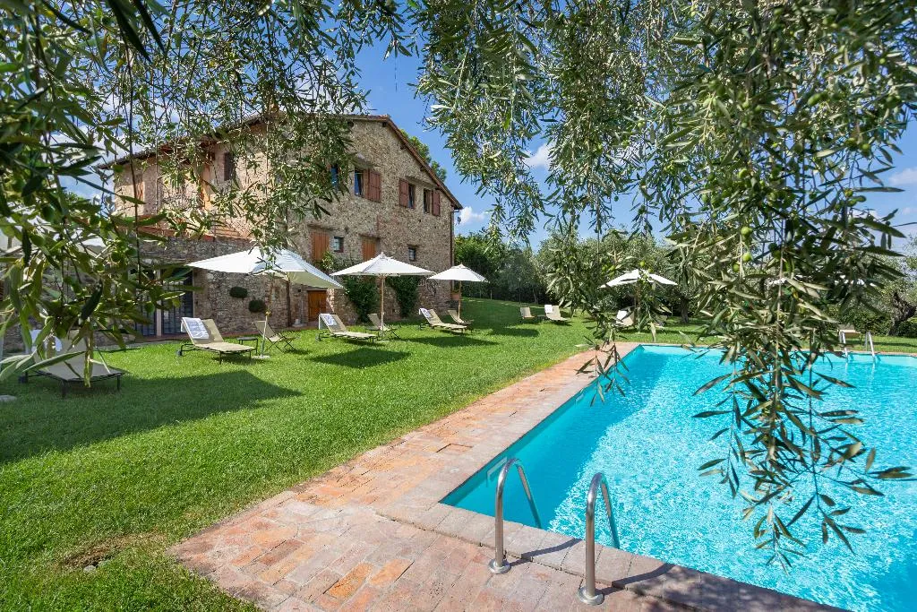 Pool, Fattoria Querceto, Florence