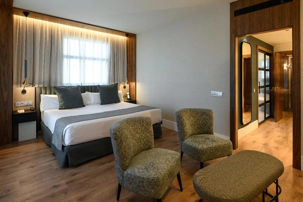 SUITE STANDARD Room, Catalonia Barcelona Plaza, Barcelona